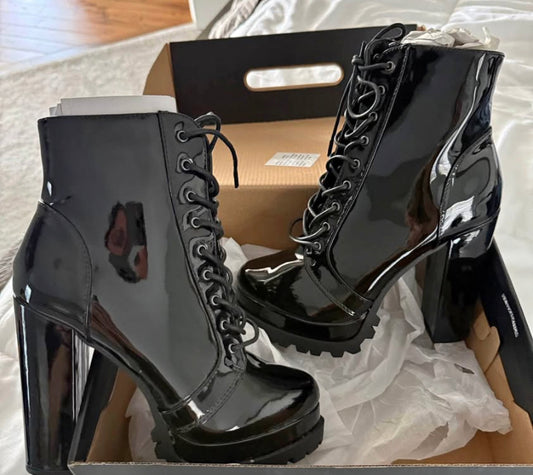 Women’s leather boots